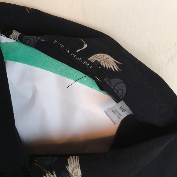 T Tahari Navy Blue Crane Print Button Down Shirt - Picture 4 of 5